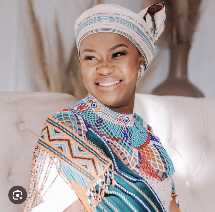 Well deserved Thum-Thum💃💃💃👏👏Keep shining queen 💖💖#Saftas19