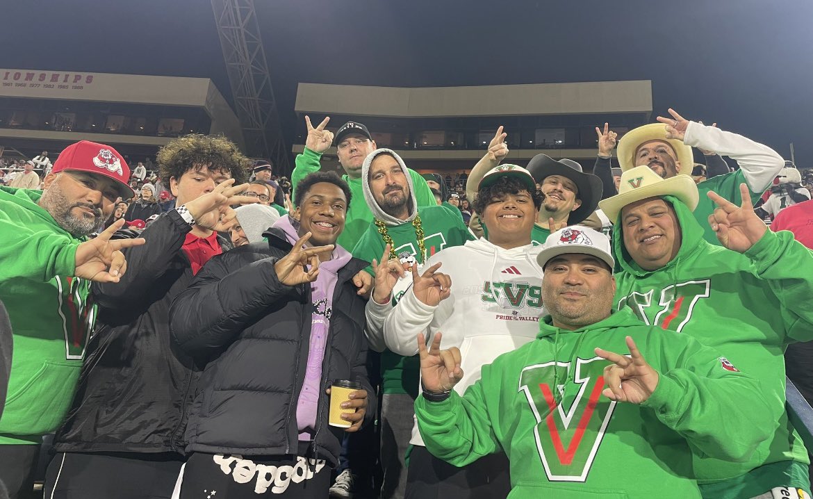 Green V Section 💚💚 tweet media