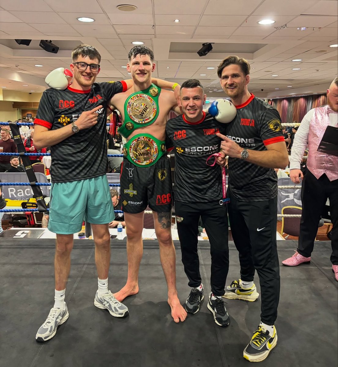 Gary | Fight Record tweet media