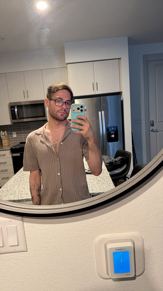 ant 🧜‍♀️ tweet media