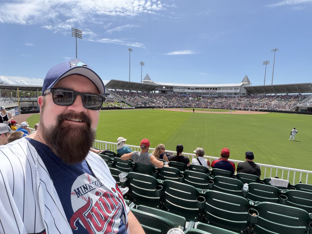 Rob Lundquist tweet media