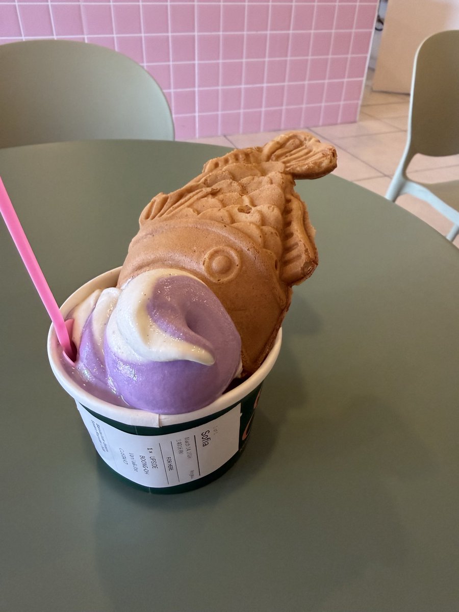 i ate korean corn dogs and ice cream w my friend today at this korean cafe 😱