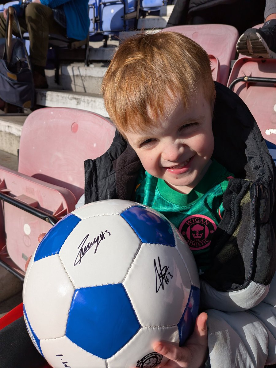 Natalie Sinclair tweet media