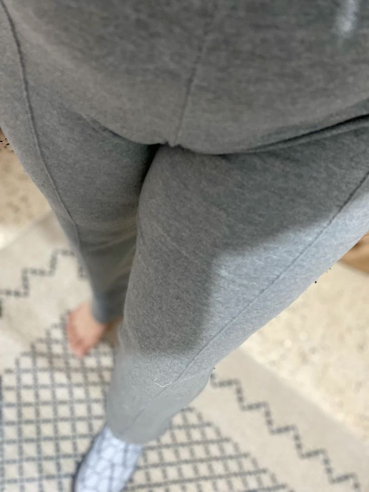Kaisa lag raha mera new trouser ? 😘