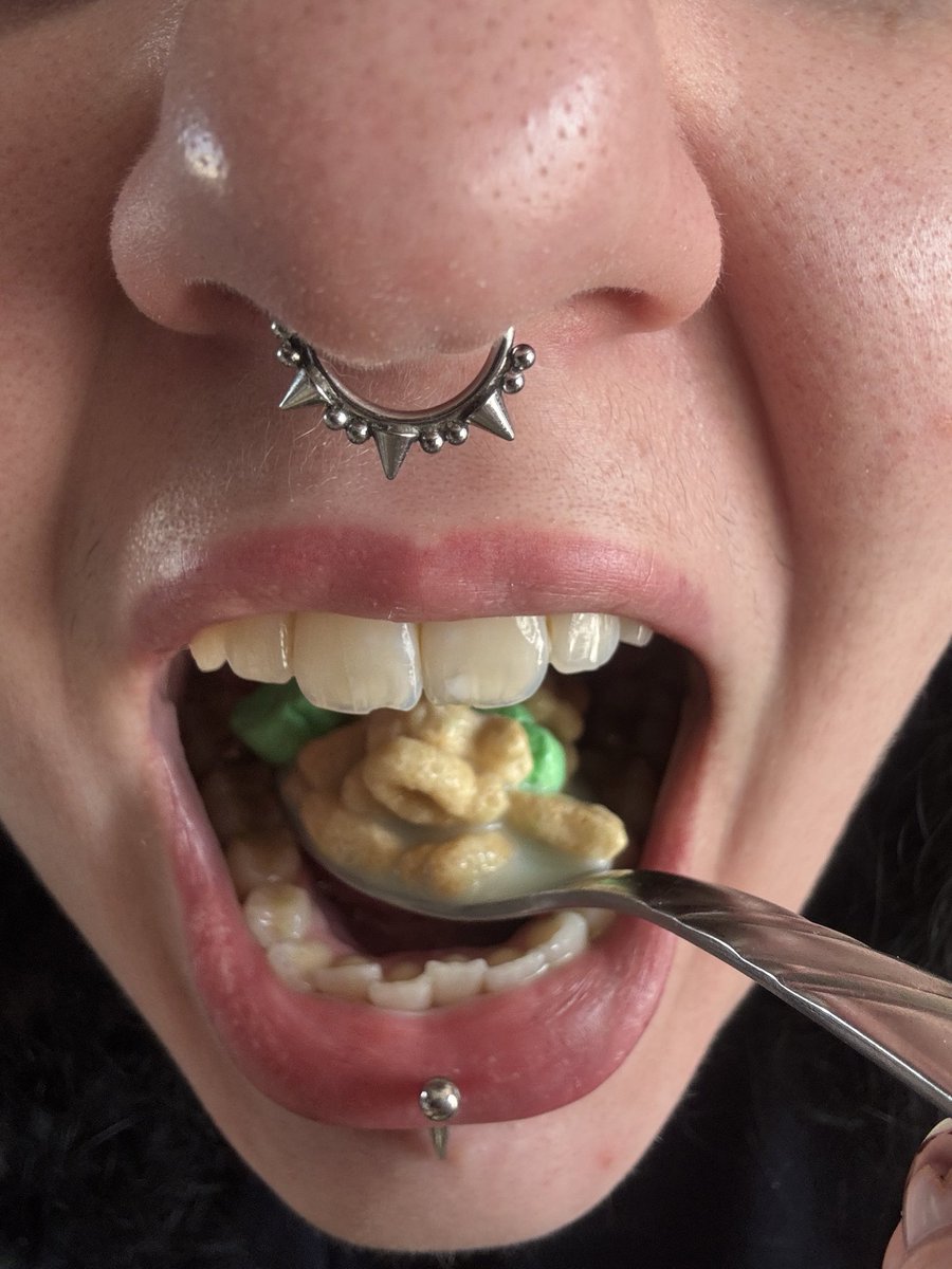 Sole Goddess 🖤 tweet media