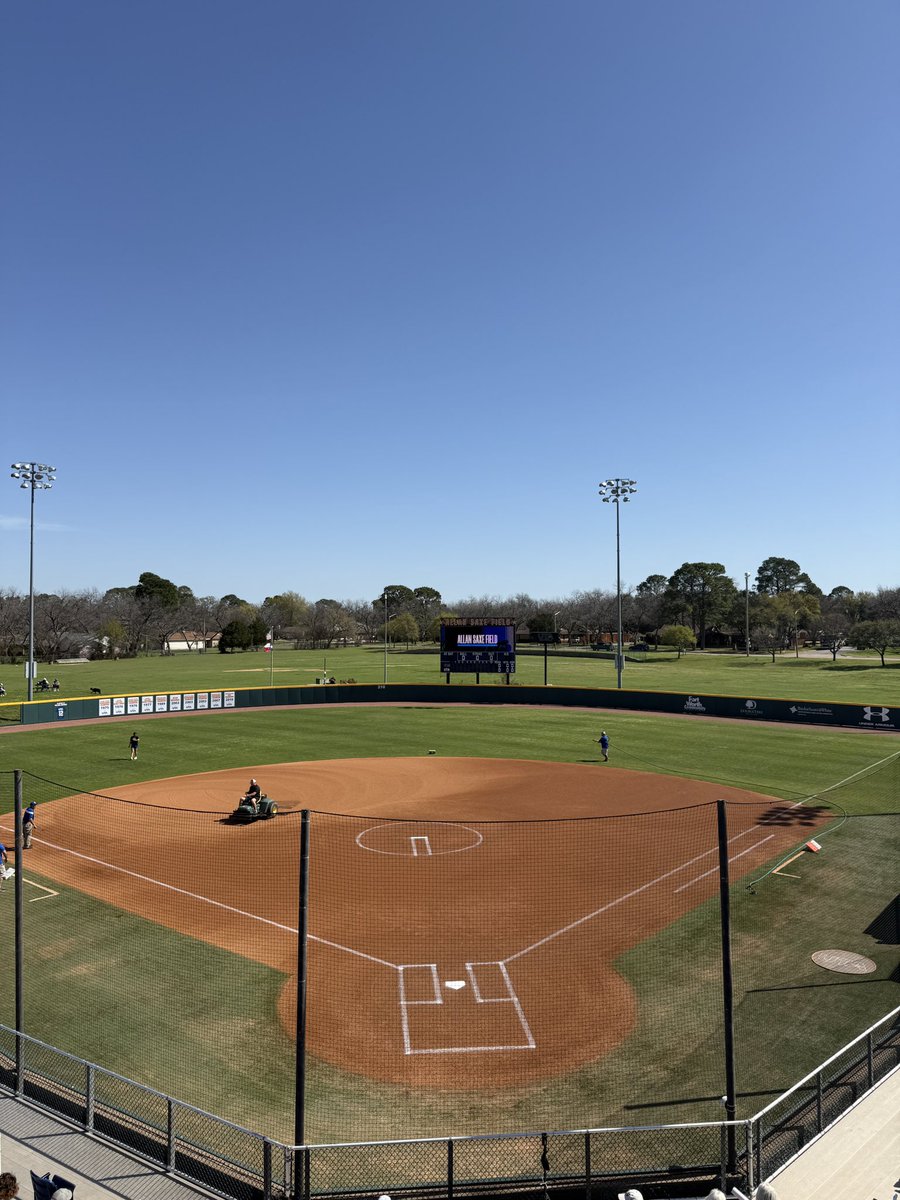 jayjacinto2022's tweet photo. Day 2 of the Maverick Invitational here at Allen Saxe as the @UTAMavsSB will play Columbia and South Dakota St once more. First game V SDSU with Game 2 against Columbia. It will be myself and @maya_campos2 on the call for @UTARadioSports on @UTARadio https://t.co/rNvCQAk4rh