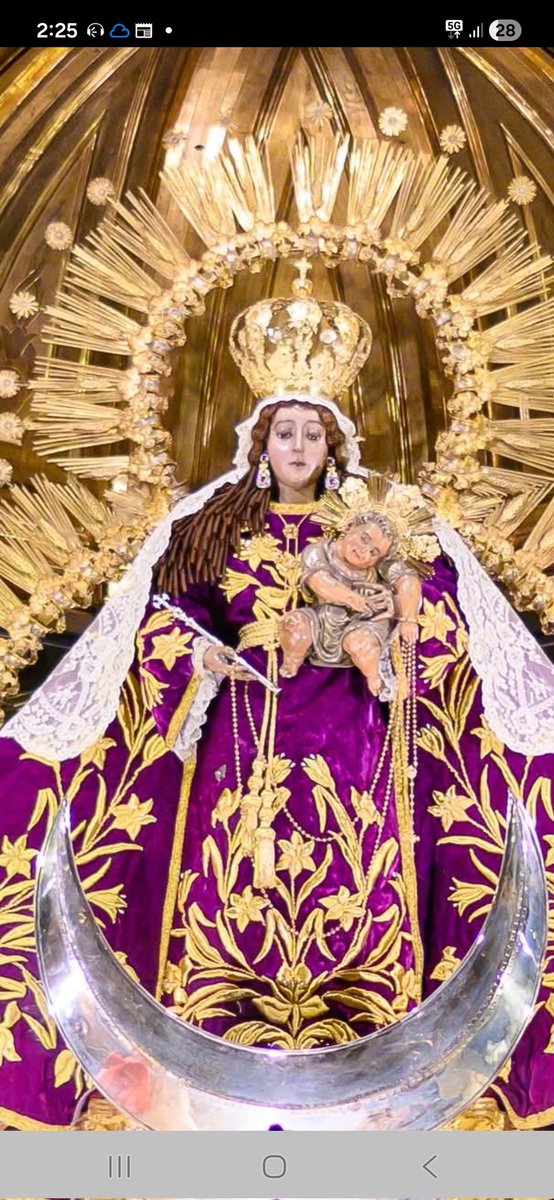 myriamchicas's tweet photo. @patite3 Virgen del Rosario, Patrona de la República de Guatemala. Oficialmente protectora contra los temblores desde 1651 y proclamada Reina de Guatemala desde 1833 por la orden dominica 🙏🇬🇹 https://t.co/ryyCjcjG6x