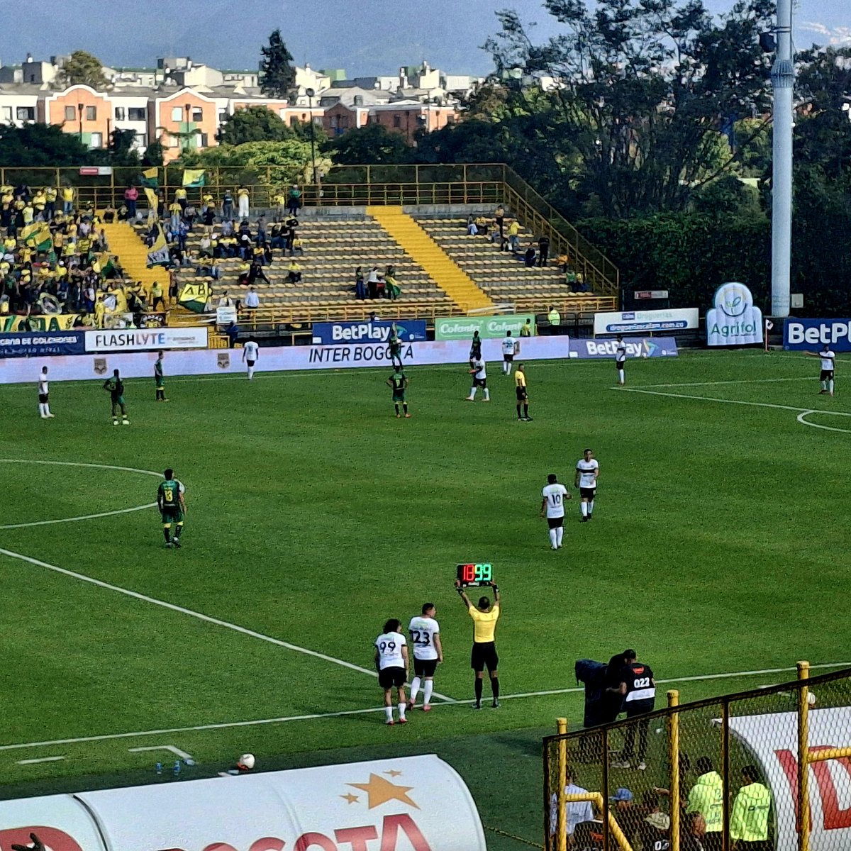 Carl Worswick tweet media