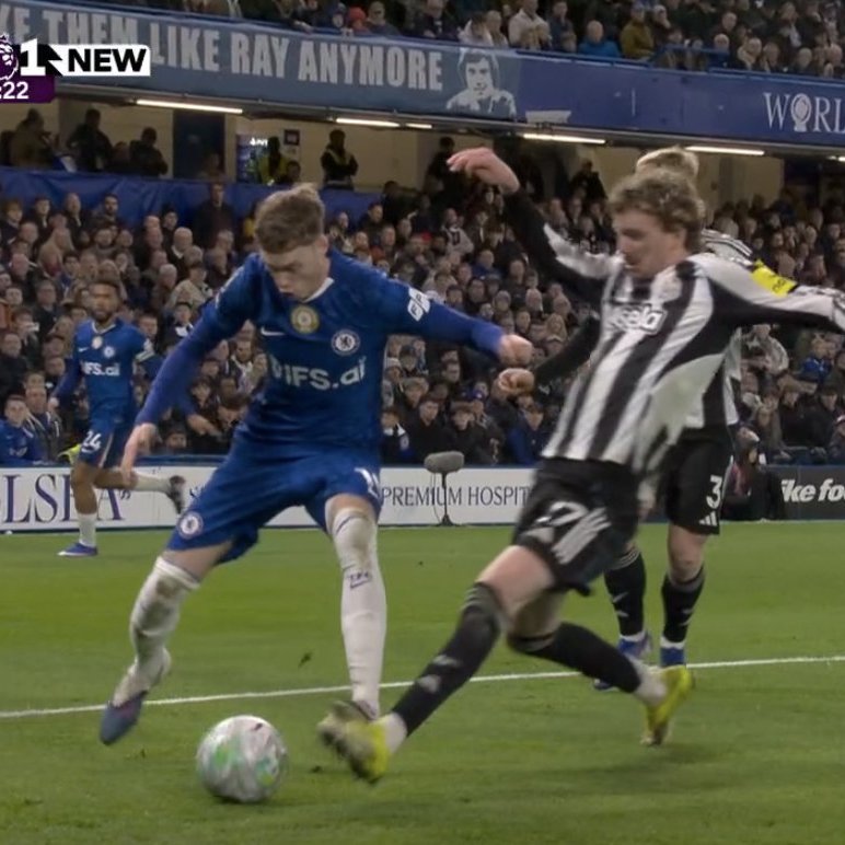 The Touchline | 𝐓 tweet media