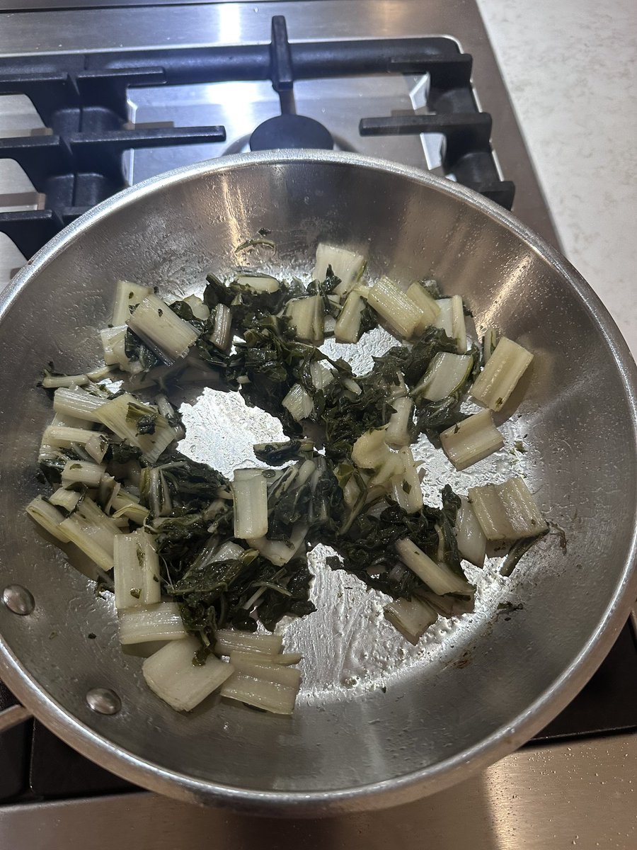 Mickamious tweet media