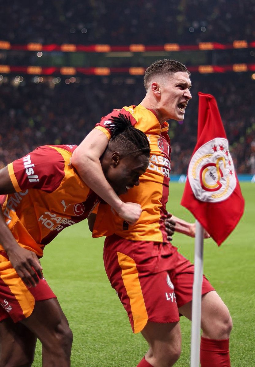 HER KULVARDA, HER MAÇ, HER SANİYE...

AYNI AZİMLE, AYNI HIRSLA... 🔥🔥🔥