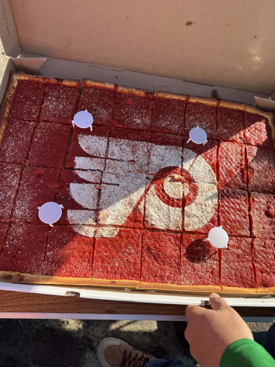 Rob Thomas tweet media