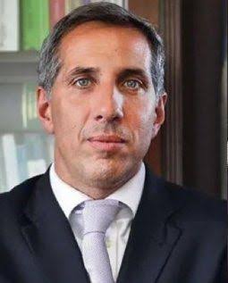 GRANDEEEEEE
DIEGO LUCIANI 
TE APOYAMOS SOS UN FISCAL TAN TAN ESPECIAL Y FUERTE Y VALIENTE