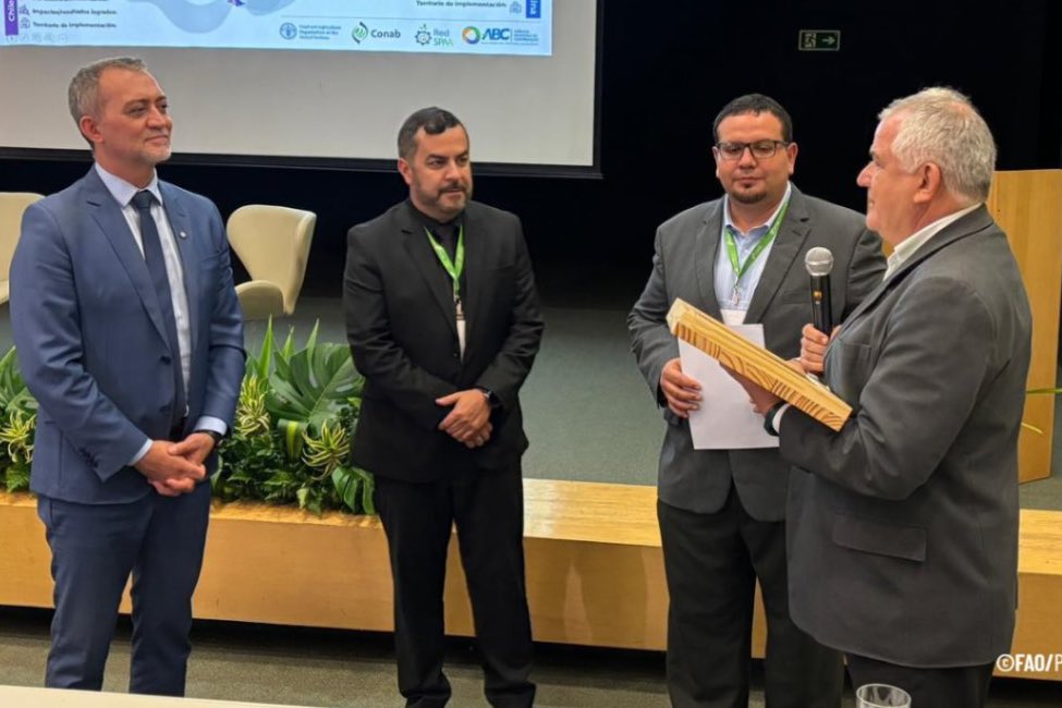 Javier Cernadas tweet media