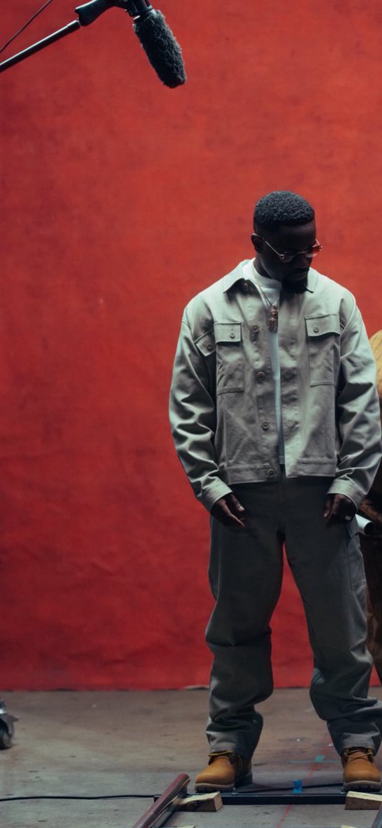 Godsonekeke1's tweet image. History in the making!!🇬🇭🔥
Sarkodie selling out the O2 Arena is huge for Ghana and African music. From Tema to the world! 🌍👏
#Sarkodie #O2Arena #GhanaToTheWorld

rapperholic.london 

#rapperholicUK27