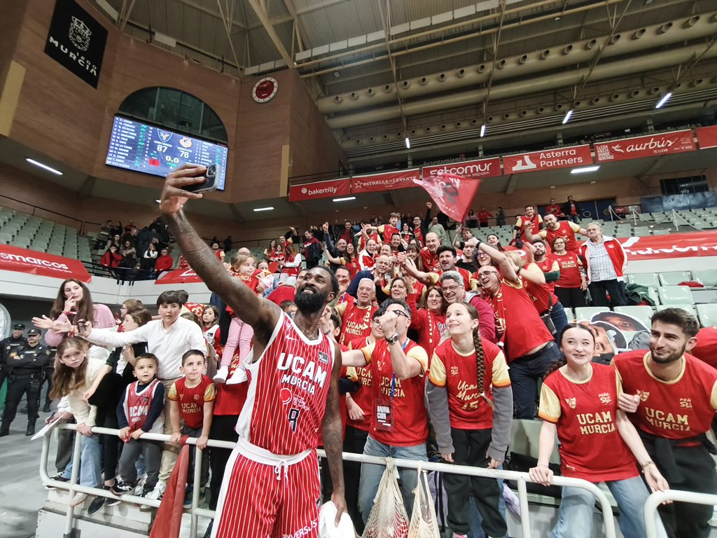 Behind the scenes 📸🤳