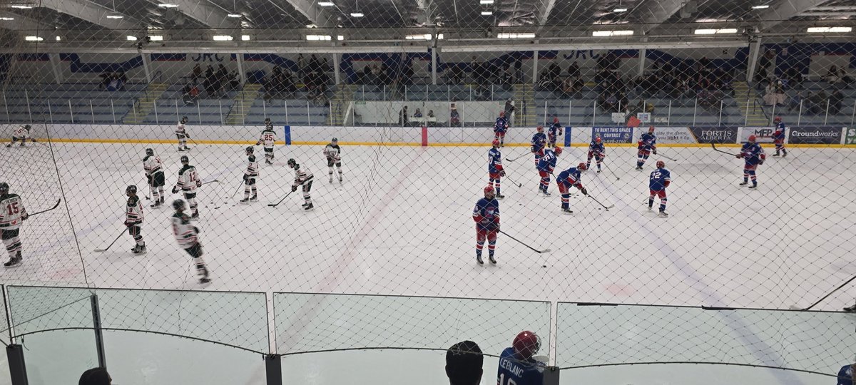 Menzies_4's tweet photo. U17AAA action in Fort Saskatchewan
Game 2 | Rangers (7) vs SSAC (2)
SSAC cameback from 2 goals down last night. Rangers need a win on home ice to stay alive
@FloHockey
#hockeyalberta #u17aaa https://t.co/YcXTtz2t14