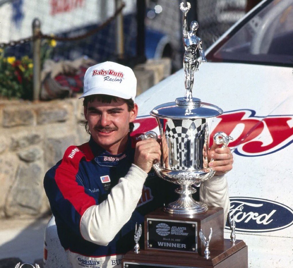 row_racing's tweet image. Jeff Gordon - (3/14/1992)
#Atlanta300 🏁  #FirstTimeWinner