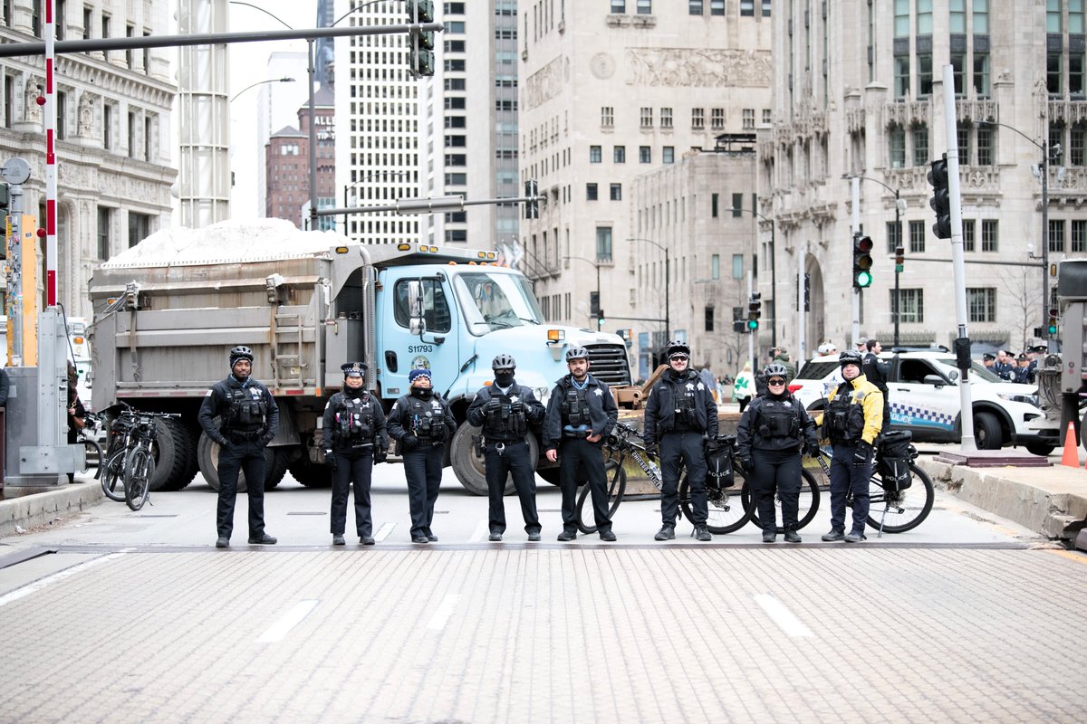 Chicago Police tweet media