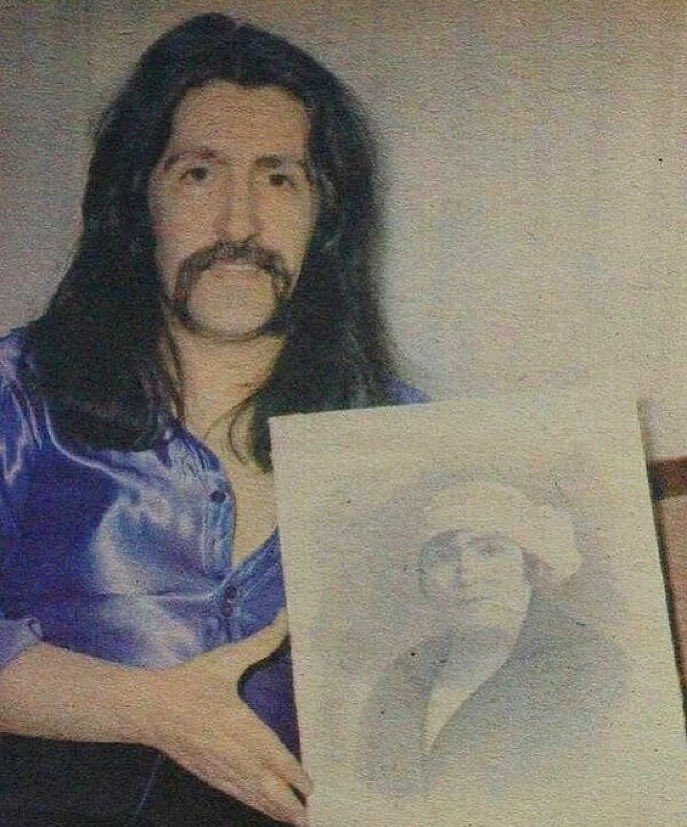 Barış Manço ve babaannesi Gülpembe Hanım.