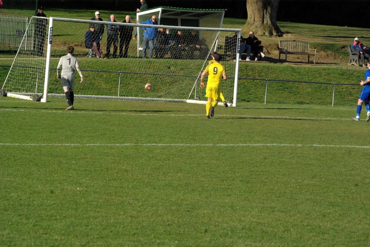 Liphook United FC tweet media