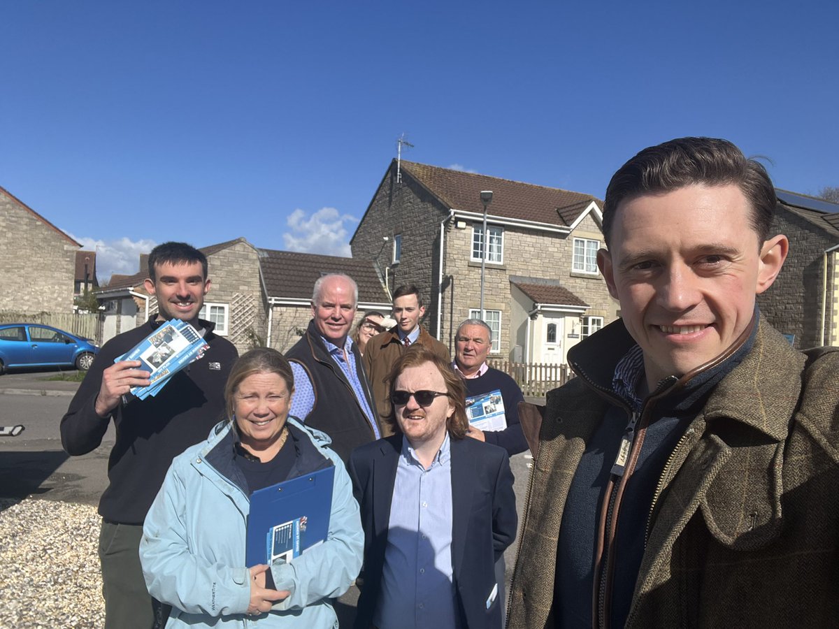 Andrew RT Davies tweet media