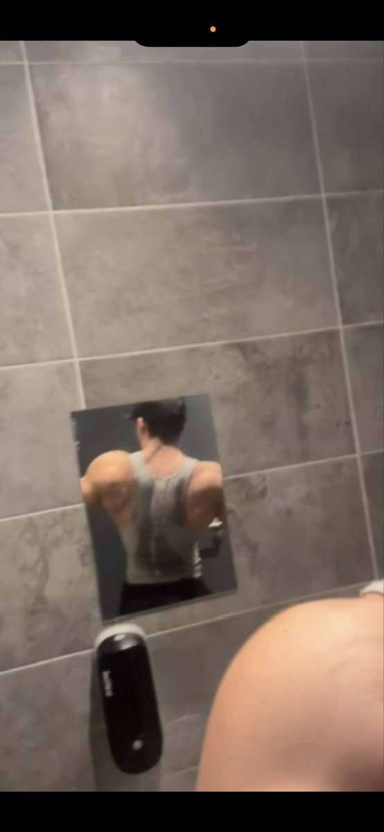 anotherz 🦇 tweet media