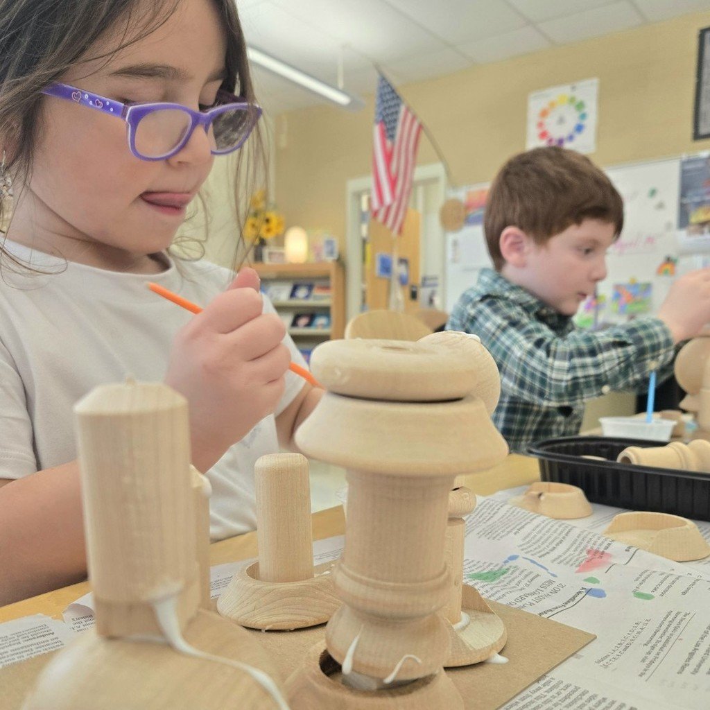 WPSSicomac's tweet photo. Preschool artists are learning about the architecture of Antoni Gaudi and Friedrich Hundertwasser. Students build their own structures using wood and cardboard. https://t.co/wzTLVZditg