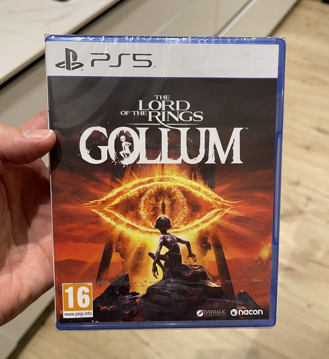 Freaks and Bits tweet media