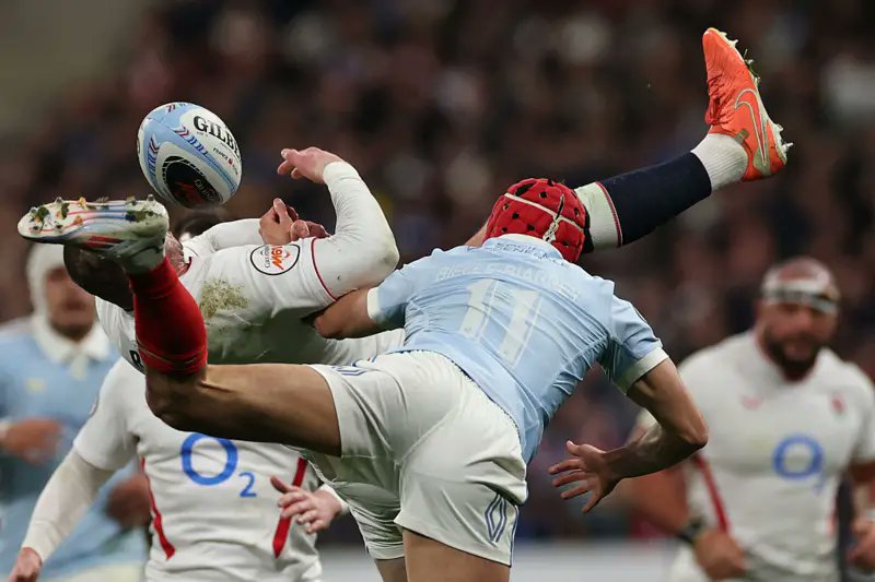 Kit Crimes ⚽️ tweet media