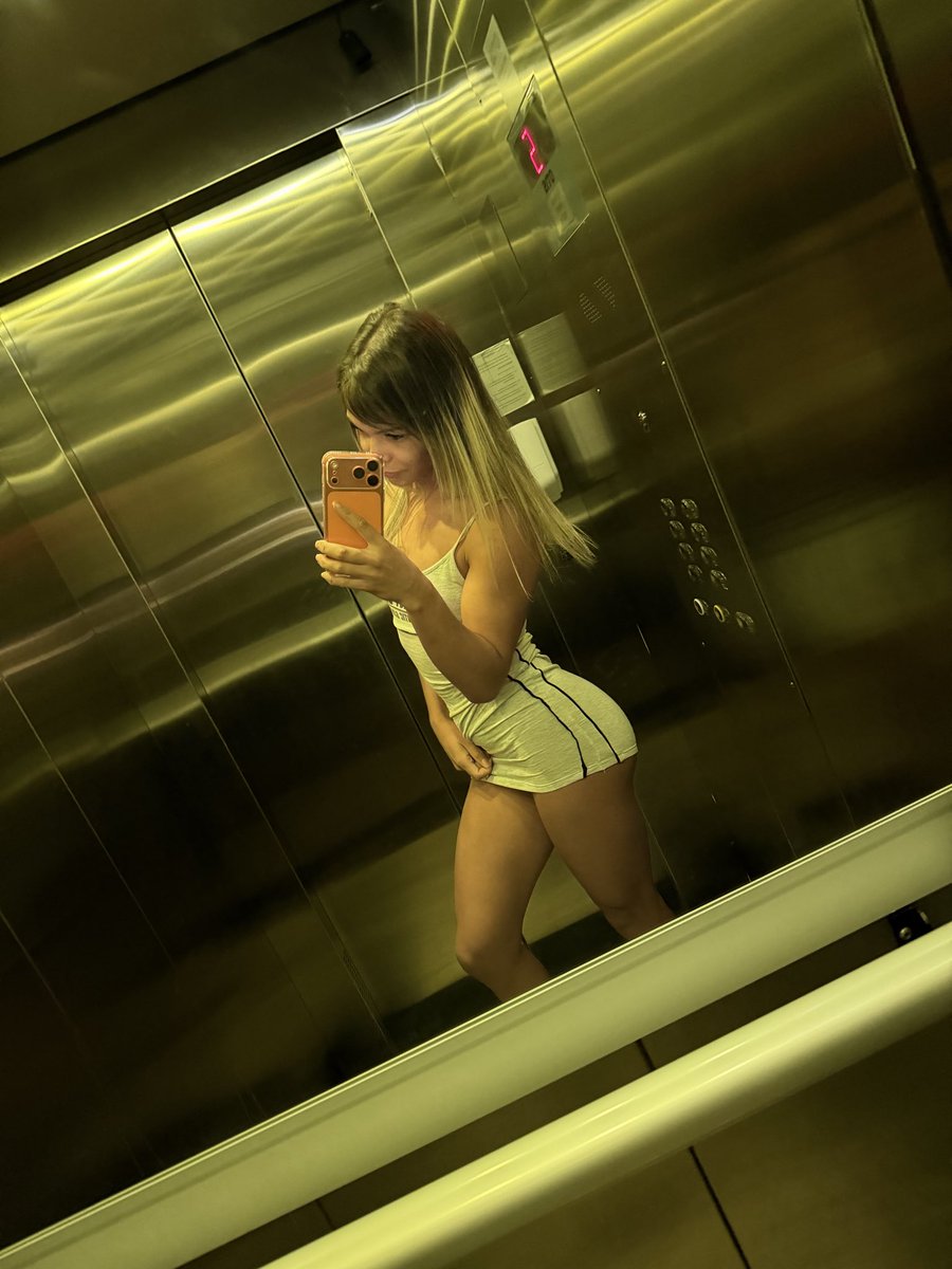 Laurafernandez tweet media