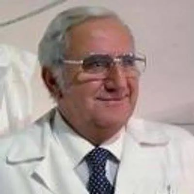 Dopo il duro fallo subito in #InterAtalanta, escono i primi bollettini medici su #Dumfries. Il Professor Sassaroli annuncia:“Il ragazzo è tornato cosciente dopo l’imposizione delle mani di #Bastoni.“
Miracolo.

RT se sei d’accordo.
#Inter #Atalanta #MarottaLeague