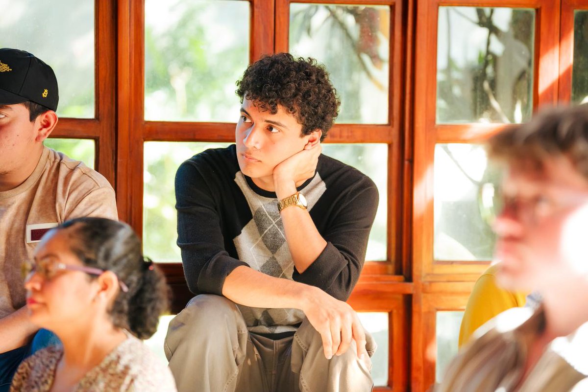 Stacy Herbert 🇸🇻🚀 tweet media