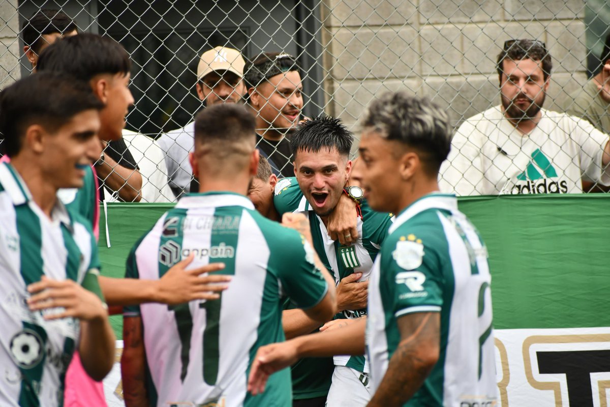 ExcursioOficial's tweet photo. 𝙁𝙄𝙉𝘼𝙇 𝘿𝙀𝙇 𝙋𝘼𝙍𝙏𝙄𝘿𝙊

¡GANÓ EXCURSIONISTAS! Fue 2-0ante Flandria como local con goles de Blanco y Cardozo . ¡Vamos nosotros! 💚

#SomosElBajoBelgrano 🇳🇬 https://t.co/k5JZpj57lB
