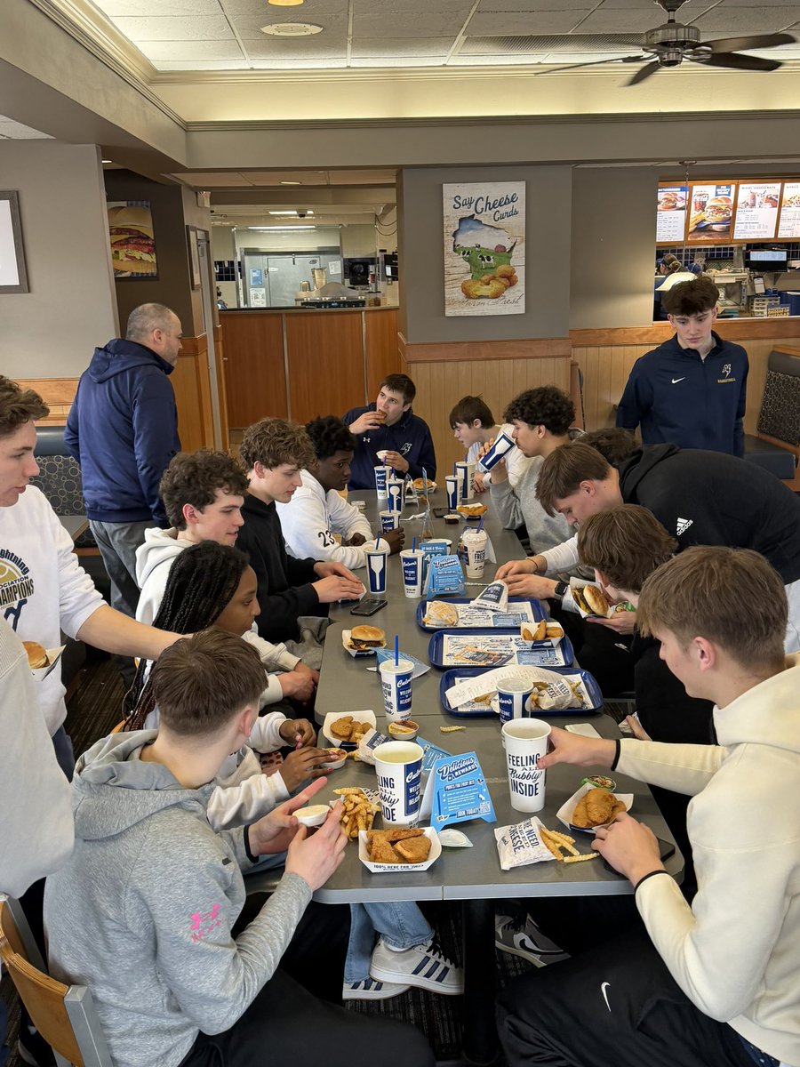 ANLightningBball tweet media