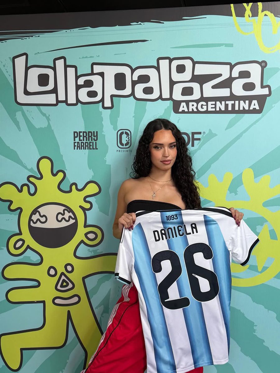 daniela pics tweet media