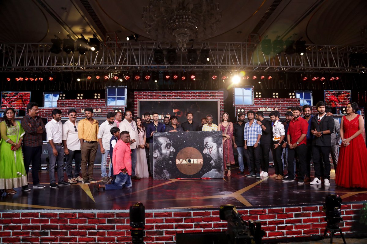 kingofkwood's tweet photo. #6YearsOfMasterAudioLaunch 🎵
#6YearsOfMasterAlbum #6YearsOfMasterAudio
#Master #MasterAudioLaunch
@actorvijay @dir_lokesh @anirudhofficial https://t.co/ra0E69n2Lx