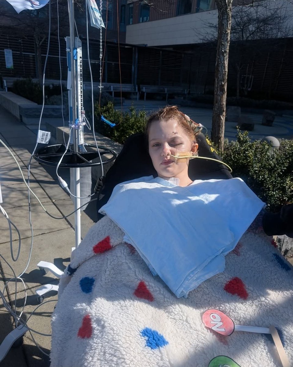 The Real Mr Bench tweet media