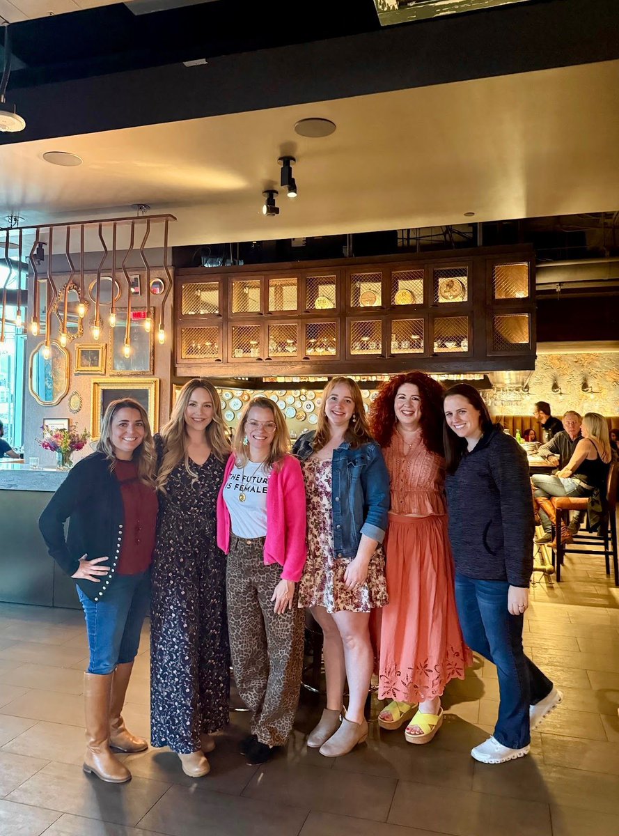 mrshowell24's tweet image. Hot take: the best conferences aren't the ones with the biggest stages.
They're the ones that make it easy for two people to sit down and actually talk.
#SXSWedu gets the content right.
#SXSWedu2026 #EdTech