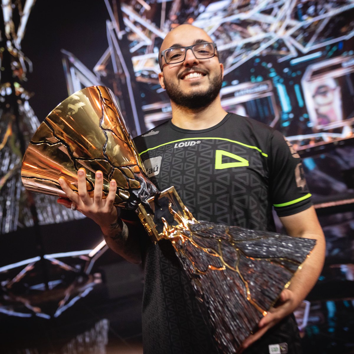 ATUALIZADO tweet media