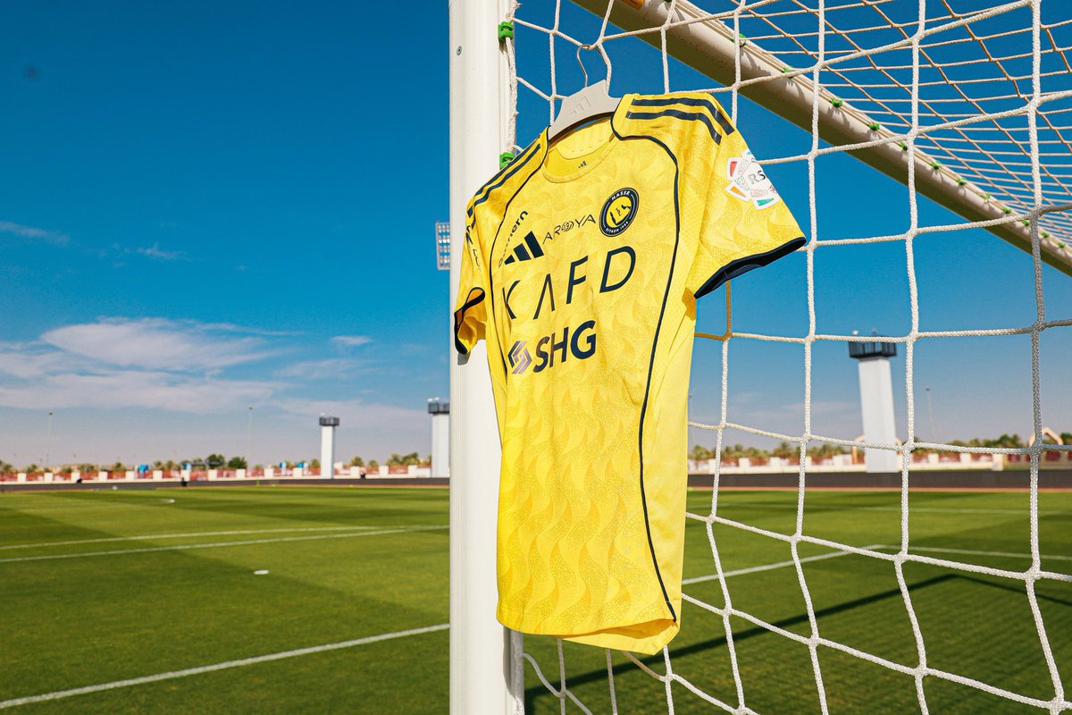 عمرو tweet media