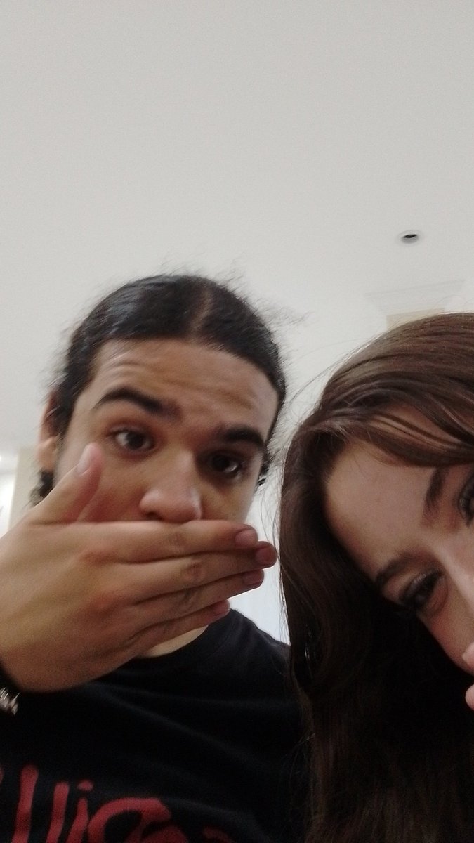 BlueRodrigues3's tweet photo. Do nada pegaram meu celular https://t.co/AFpQ7Z3Ve2