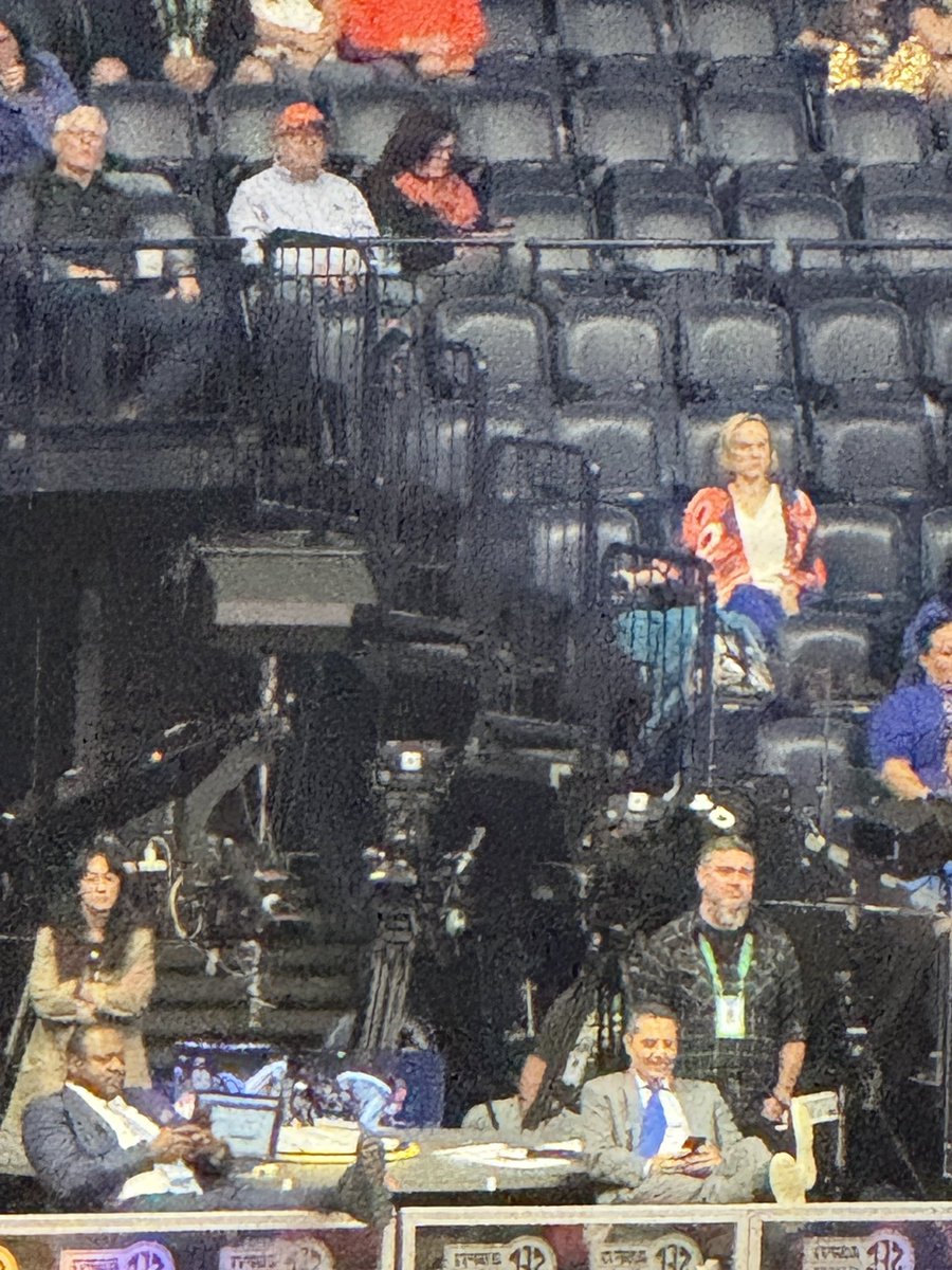 Mat Logsdon tweet media