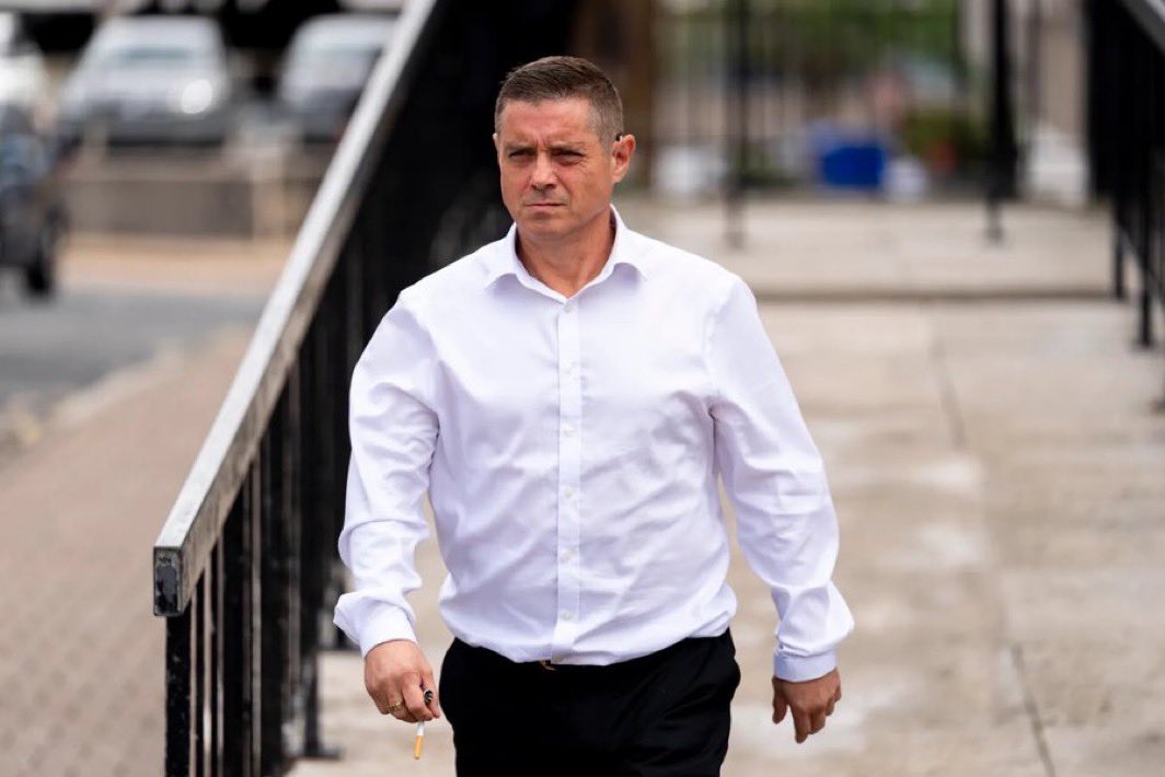 Lee Patriot Hood tweet media