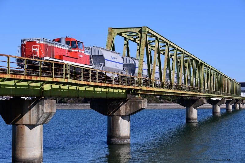 Qj1NVYeqPNVF4kG's tweet photo. 3月14日 衣浦臨海鉄道
550レ・5573レ・551レ
#衣浦臨海鉄道 #KE65 https://t.co/UfsrNoLMwq