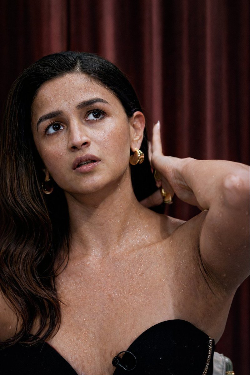 LUSTRE690's tweet photo. Happy Birthday Alia Mommy 🥵🛐 #aliabhatthot https://t.co/noFi1khshx