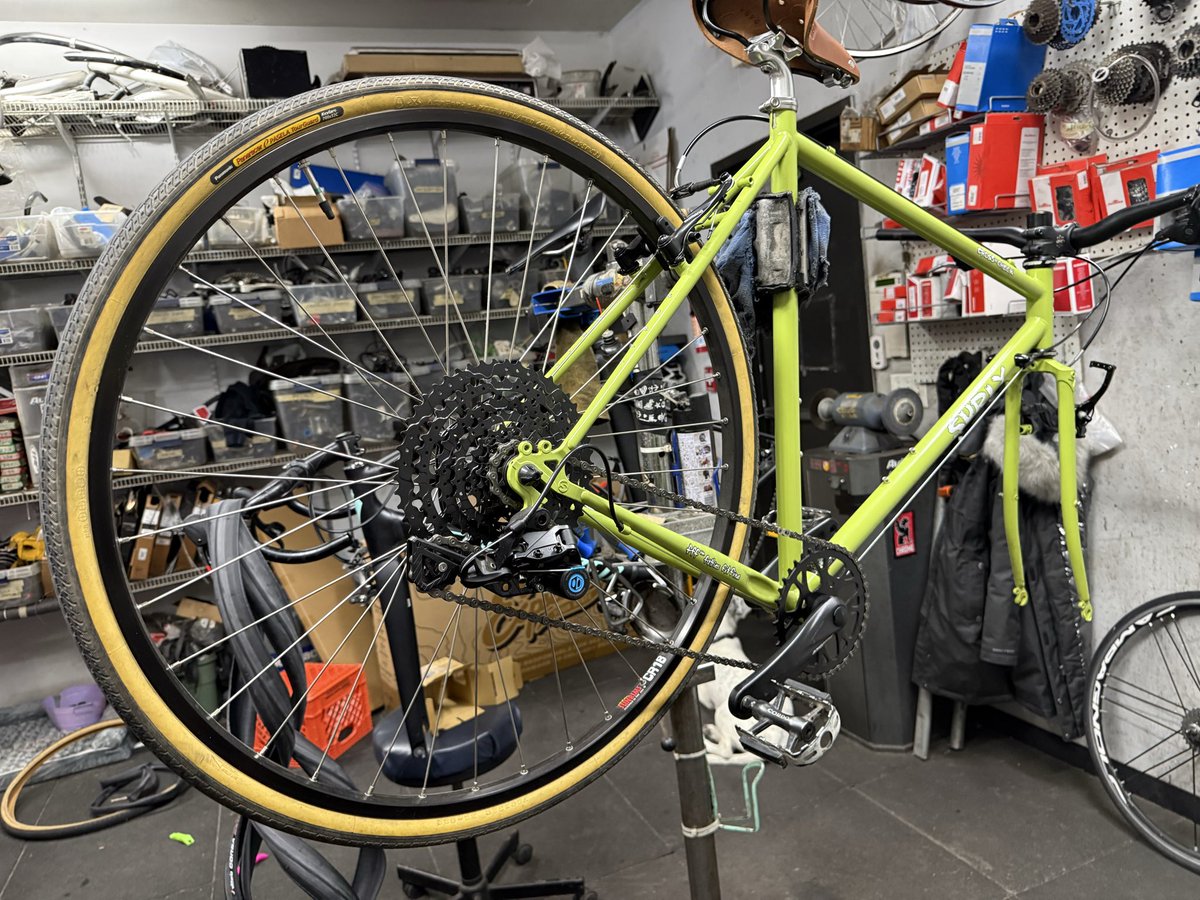 𝐄𝐦𝐳 tweet media