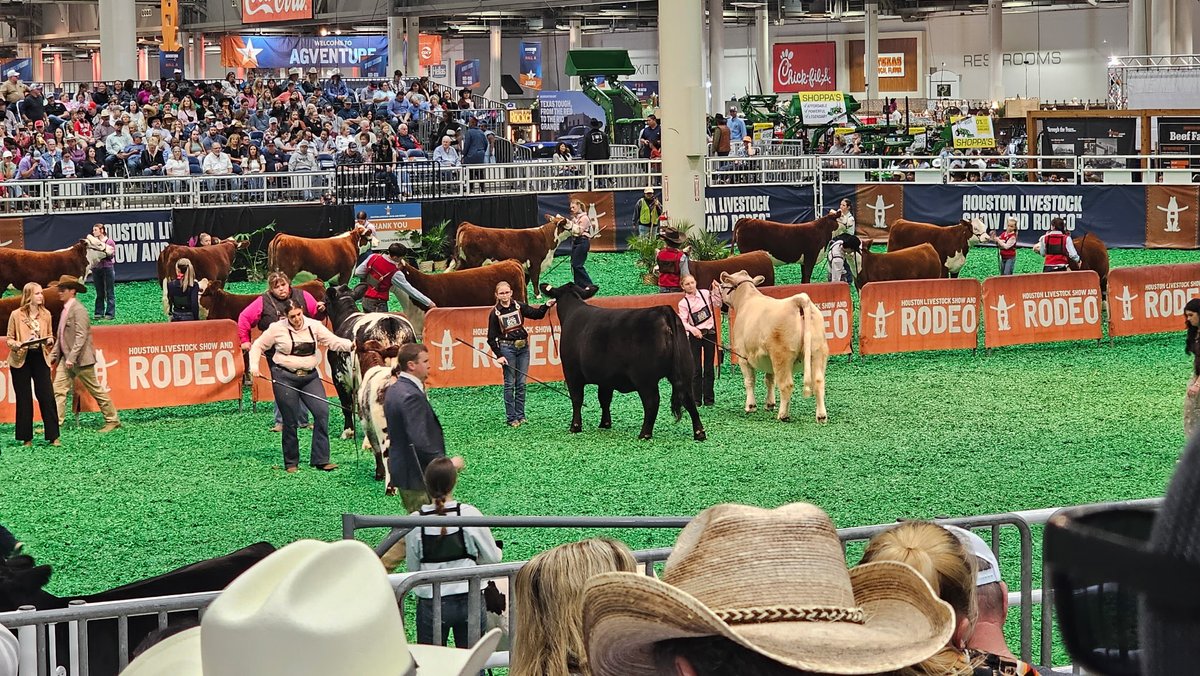 Roberson Middle School tweet media