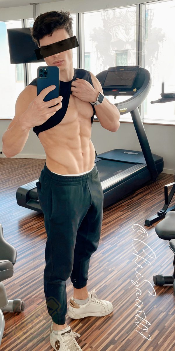 𝕮𝖍𝖗𝖎𝖘𝖙𝖔𝖕𝖍𝖊𝖗 tweet media