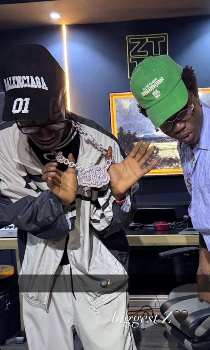 𝔸b𝕒𝕫𝕫 tweet media